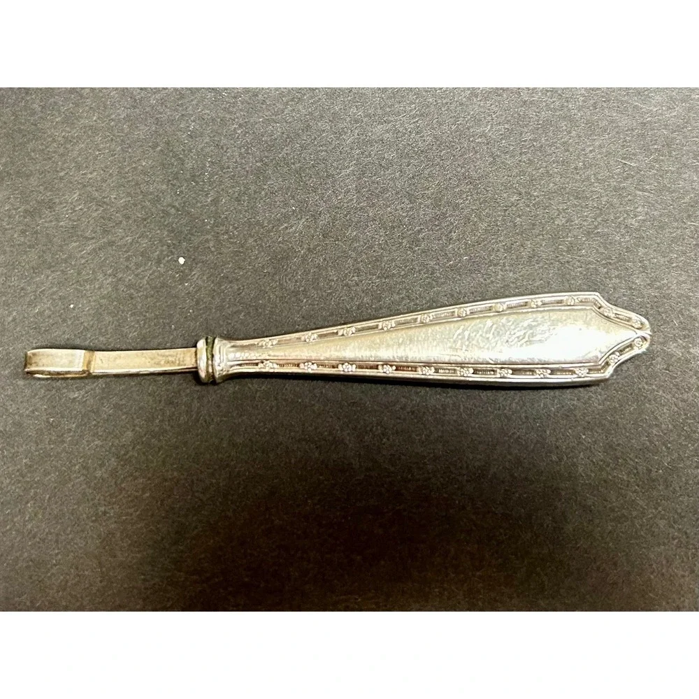 Antique Sterling Silver Daisy Pattern Glove Button Hook Loop Tool c. 1910